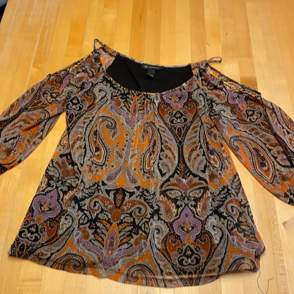 INC Cold Shoulder Paisley Top Large